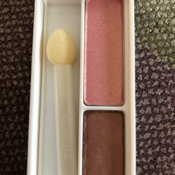 Clinique make-up bag and misc items - Picture 2 of 2